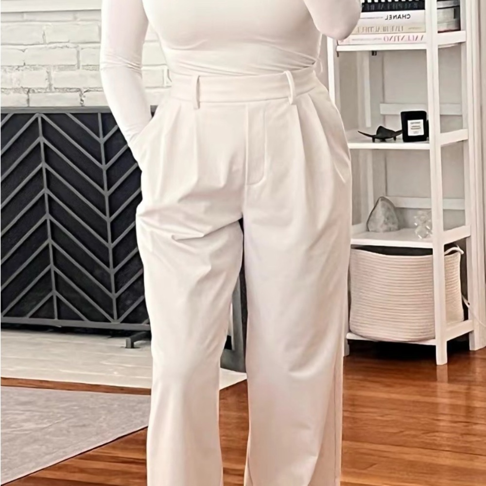 Lululemon Cream Women's daydrift high rise trouser